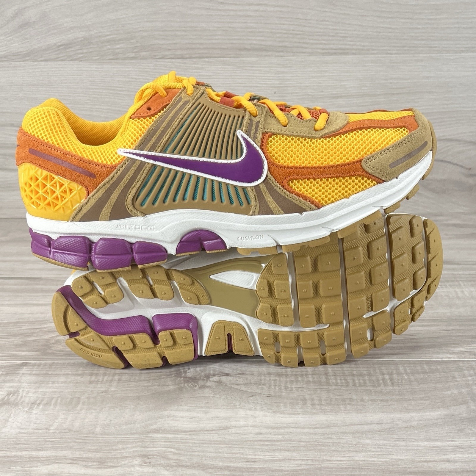 Nike Zoom Vomero 5 University Gold Viotech Shoes Hf1553-702 Men's Size 13
